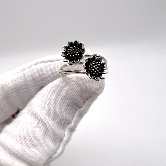 Clearance $22, Sterling Silver Adjustable Double Sunflower Ring - Picture 2 of 16